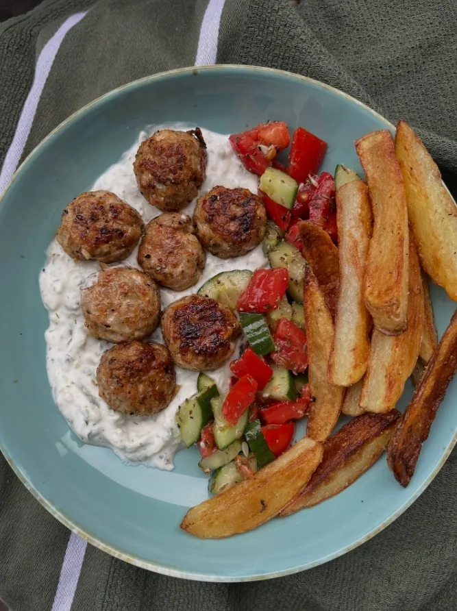 Klopsiki z tzatziki — Ваше фото с телефона